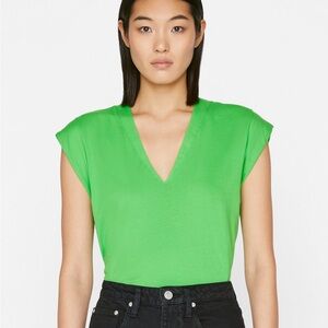 Frame Denim Le High Rise V-Neck Tee